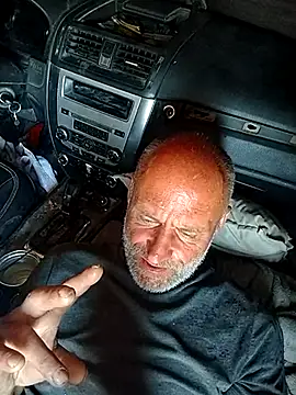 Snapshot of FloppyPickle4u chatting on March 10, 2025, 8:45 pm FloppyPickle4u online show from March 10, 2025, 8:45 pm