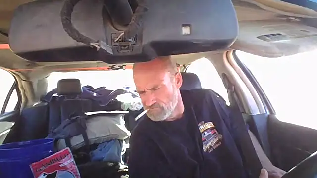 Snapshot of FloppyPickle4u chatting on December 17, 2025, 7:53 pm FloppyPickle4u online show from December 17, 2025, 7:53 pm