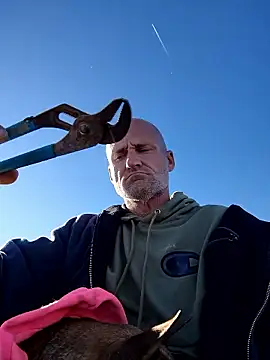 Snapshot of FloppyPickle4u chatting on January 10, 2026, 9:52 pm FloppyPickle4u online show from January 10, 2026, 9:52 pm