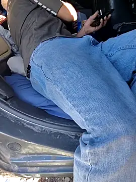 Snapshot of FloppyPickle4u chatting on February 4, 2026, 5:30 pm FloppyPickle4u online show from February 4, 2026, 5:30 pm