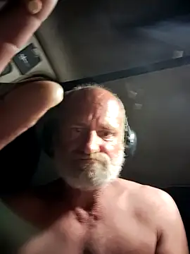 Snapshot of FloppyPickle4u chatting on February 15, 2026, 5:48 am FloppyPickle4u online show from February 15, 2026, 5:48 am