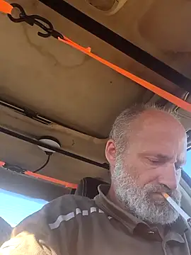 Snapshot of FloppyPickle4u chatting on March 1, 2026, 5:15 pm FloppyPickle4u online show from March 1, 2026, 5:15 pm