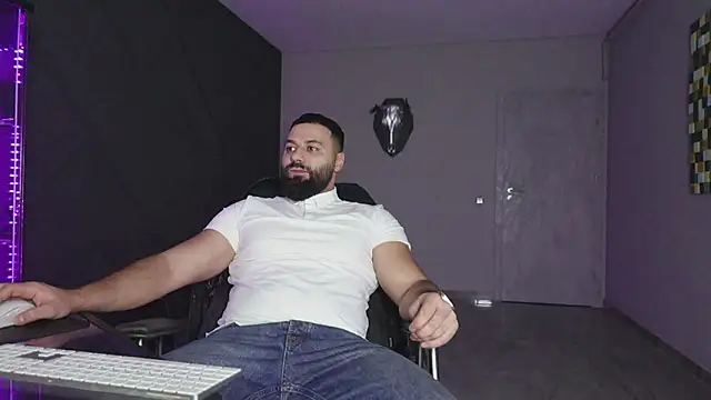 mattmasterss online show from February 5, 2026, 1:10 am