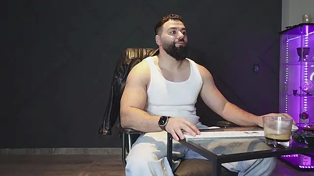 mattmasterss online show from March 10, 2026, 11:43 pm