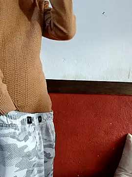 Snapshot of Bonnie_Clydeee chatting on November 19, 2025, 11:21 am Bonnie Clydeee online show from November 19, 2025, 11:21 am