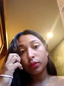 Snapshot of Bonnie_Clydeee chatting on November 28, 2025, 11:35 am Bonnie Clydeee online show from November 28, 2025, 11:35 am