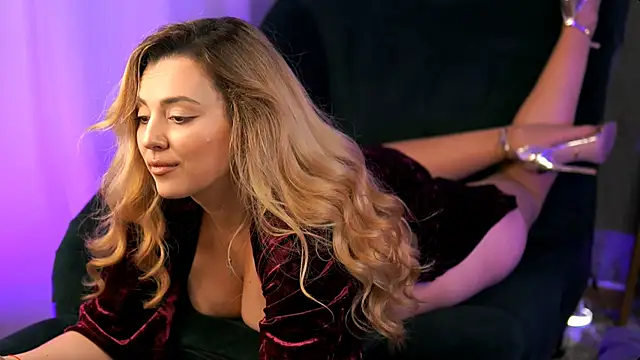 Snapshot of Bailey_Evans chatting on March 12, 2025, 12:57 pm Bailey Evans online show from March 12, 2025, 12:57 pm