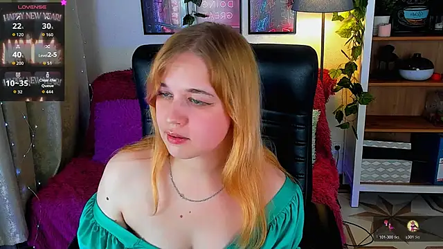 AlicePopsy online show from November 2, 2025, 4:09 pm