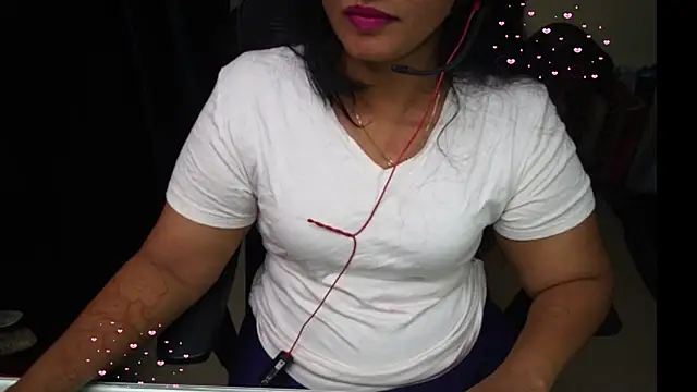 Arushisingh8888 online show from June 8, 2026, 1:55 pm