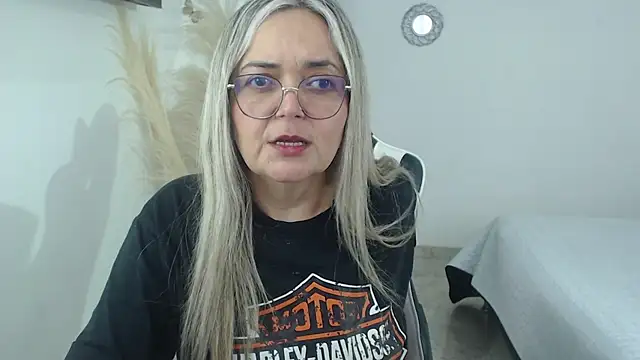 Snapshot of samy_vsn chatting on March 4, 2026, 6:36 pm samy vsn online show from March 4, 2026, 6:36 pm