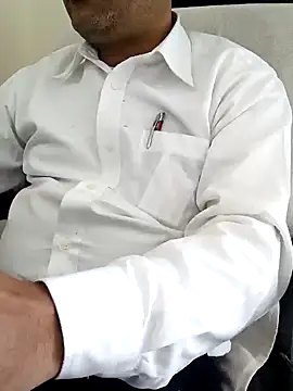 Snapshot of Hot-man39 chatting on December 20, 2024, 6:29 am Hot-man39 online show from December 20, 2024, 6:29 am