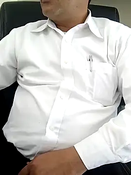 Snapshot of Hot-man39 chatting on December 21, 2024, 8:28 am Hot-man39 online show from December 21, 2024, 8:28 am