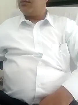 Snapshot of Hot-man39 chatting on December 23, 2024, 5:28 am Hot-man39 online show from December 23, 2024, 5:28 am