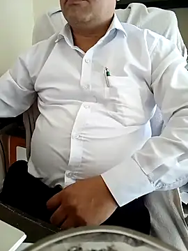 Snapshot of Hot-man39 chatting on January 24, 2025, 11:15 am Hot-man39 online show from January 24, 2025, 11:15 am