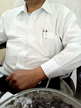 Snapshot of Hot-man39 chatting on February 4, 2025, 9:28 am Hot-man39 online show from February 4, 2025, 9:28 am