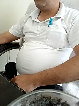 Snapshot of Hot-man39 chatting on March 13, 2025, 5:54 am Hot-man39 online show from March 13, 2025, 5:54 am