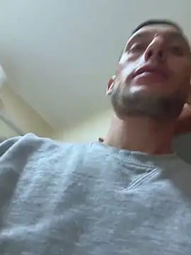 Gionnytav online show from November 12, 2025, 7:13 pm