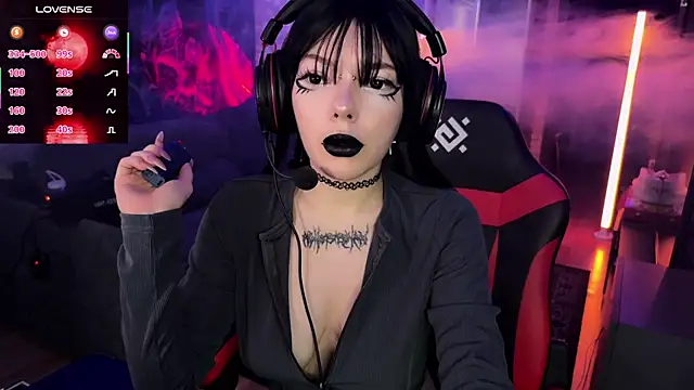 Eva-miller1 online show from November 10, 2025, 9:52 am