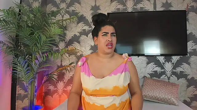 Snapshot of Liana_Asaff chatting on March 3, 2025, 9:15 pm Liana Asaff online show from March 3, 2025, 9:15 pm