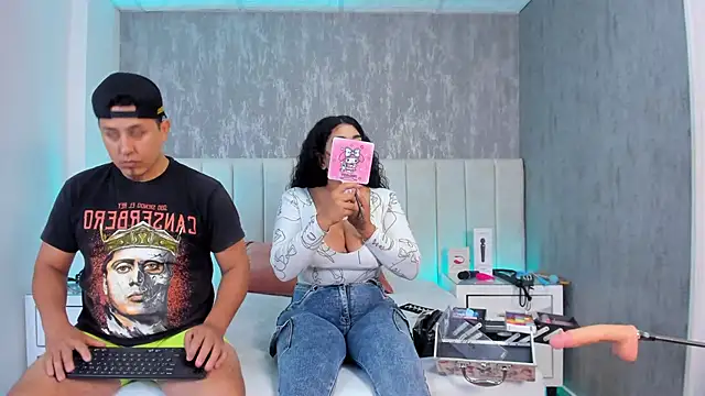 Snapshot of Liana_Asaff chatting on March 12, 2025, 8:31 pm Liana Asaff online show from March 12, 2025, 8:31 pm