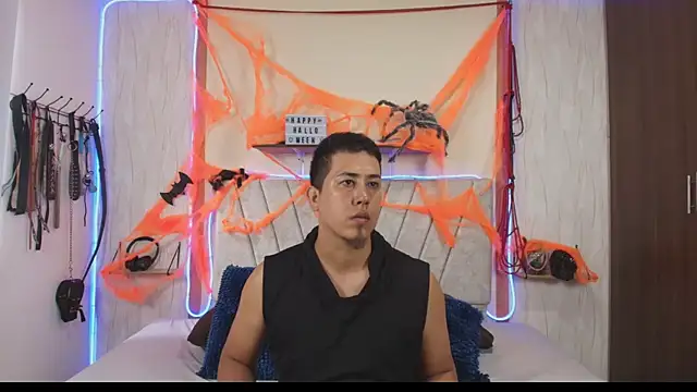 Snapshot of Liana_Asaff chatting on October 14, 2025, 6:42 pm Liana Asaff online show from October 14, 2025, 6:42 pm