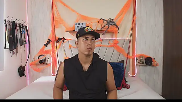 Snapshot of Liana_Asaff chatting on October 20, 2025, 6:30 pm Liana Asaff online show from October 20, 2025, 6:30 pm