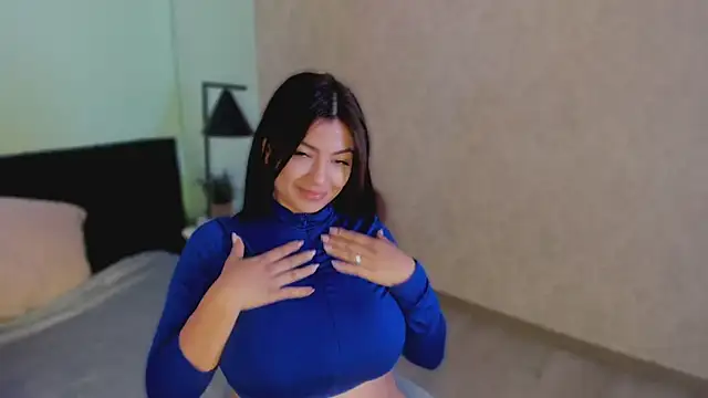 Snapshot of EvaaStevens chatting on November 18, 2025, 12:31 pm EvaaStevens online show from November 18, 2025, 12:31 pm