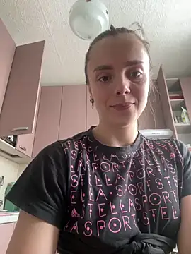 Snapshot of AlisaKissss chatting on January 17, 2025, 5:00 am AlisaKissss online show from January 17, 2025, 5:00 am