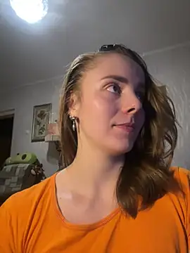 Snapshot of AlisaKissss chatting on March 21, 2025, 7:46 pm AlisaKissss online show from March 21, 2025, 7:46 pm