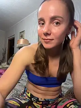 Snapshot of AlisaKissss chatting on November 20, 2025, 6:18 pm AlisaKissss online show from November 20, 2025, 6:18 pm