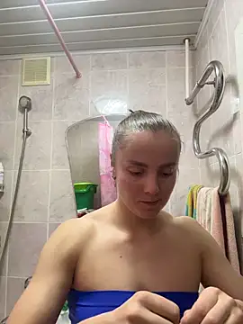 Snapshot of AlisaKissss chatting on November 21, 2025, 7:23 pm AlisaKissss online show from November 21, 2025, 7:23 pm