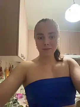 Snapshot of AlisaKissss chatting on December 17, 2025, 6:58 pm AlisaKissss online show from December 17, 2025, 6:58 pm