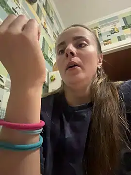 Snapshot of AlisaKissss chatting on April 15, 2026, 7:32 pm AlisaKissss online show from April 15, 2026, 7:32 pm
