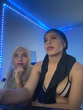 JannaNader12 online show from November 1, 2025, 11:51 pm