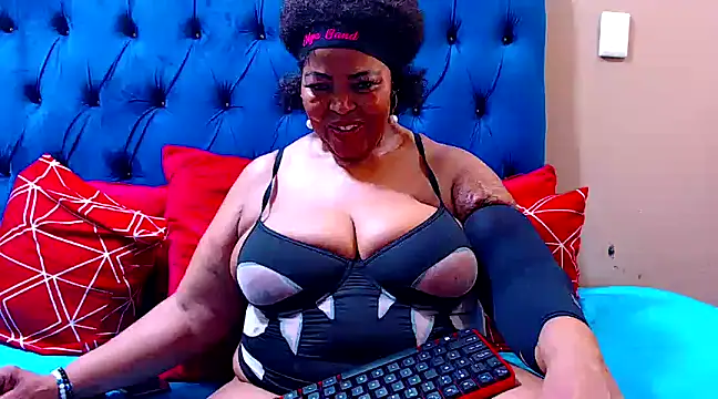 ebonycandy10 online show from March 17, 2025, 7:35 am
