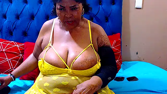 ebonycandy10 online show from March 20, 2025, 5:02 am