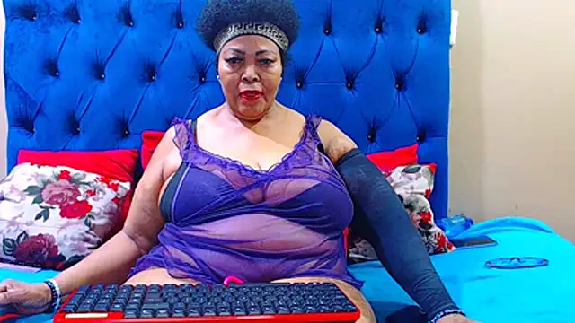 Snapshot of ebonycandy10 chatting on April 16, 2026, 8:04 am ebonycandy10 online show from April 16, 2026, 8:04 am