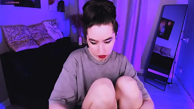 Snapshot of Lily_xBabe chatting on April 12, 2026, 11:48 am Lily xBabe online show from April 12, 2026, 11:48 am