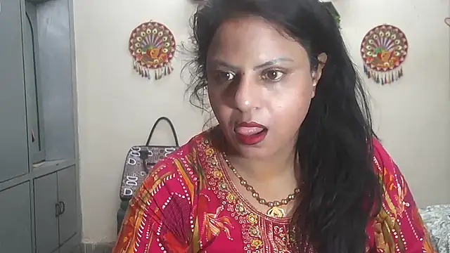 Sexy komolika online show from April 4, 2026, 12:09 am