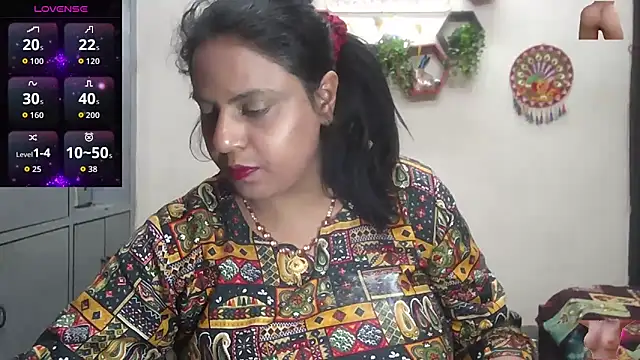 Sexy komolika online show from April 14, 2026, 3:18 pm