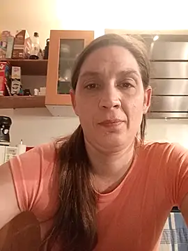 Snapshot of Ladyluder88 chatting on April 2, 2026, 3:48 am Ladyluder88 online show from April 2, 2026, 3:48 am