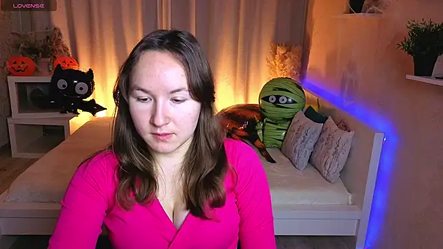 Snapshot of Little_doll_meow chatting on October 23, 2025, 3:06 am Little doll meow online show from October 23, 2025, 3:06 am