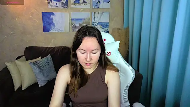 Snapshot of Little_doll_meow chatting on December 4, 2025, 2:54 am Little doll meow online show from December 4, 2025, 2:54 am