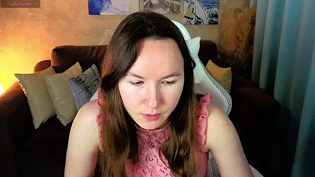 Little doll meow online show from December 21, 2025, 3:13 am