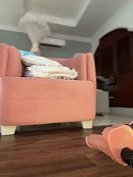 Snapshot of emiss_ chatting on March 13, 2025, 3:17 pm emiss online show from March 13, 2025, 3:17 pm