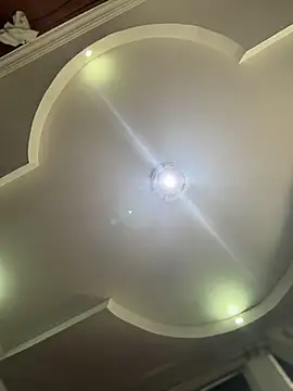 Snapshot of emiss_ chatting on October 24, 2025, 1:51 pm emiss online show from October 24, 2025, 1:51 pm