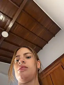 Snapshot of emiss_ chatting on July 1, 2026, 1:56 pm emiss online show from July 1, 2026, 1:56 pm