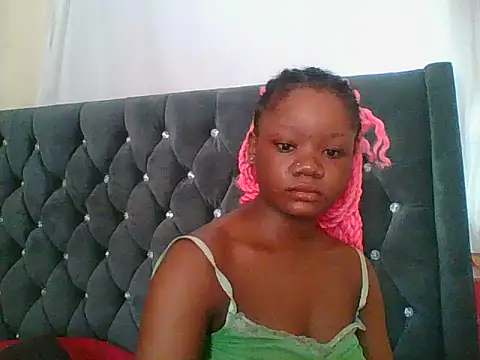 Snapshot of HotJeylee chatting on December 14, 2025, 9:14 am HotJeylee online show from December 14, 2025, 9:14 am