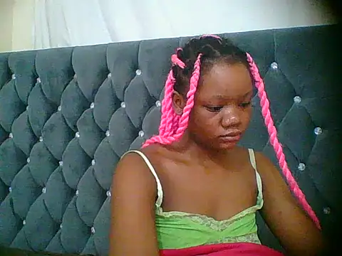 Snapshot of HotJeylee chatting on December 15, 2025, 10:25 pm HotJeylee online show from December 15, 2025, 10:25 pm