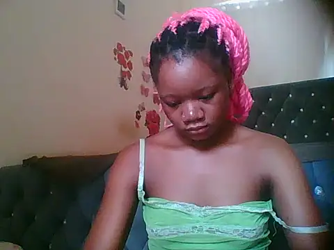 Snapshot of HotJeylee chatting on December 17, 2025, 6:41 am HotJeylee online show from December 17, 2025, 6:41 am